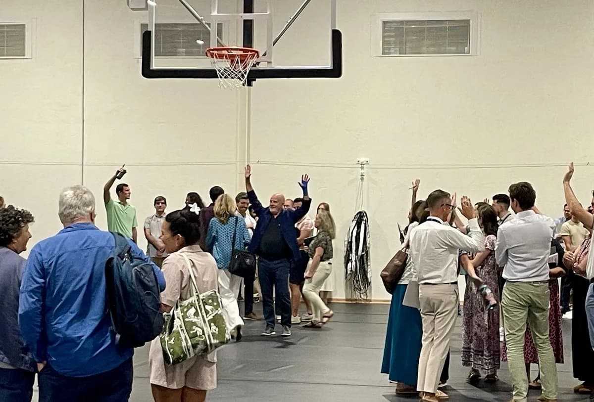 Craig Johnson leading a group workshop